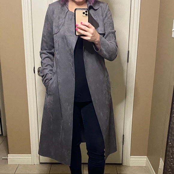 Jane Plus One - Picture 3 of 4